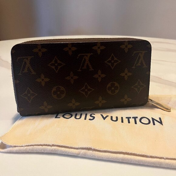 Louis Vuitton Handbags - Louis Vuitton Monogram Zippy Wallet Zip Around + Dust Bag